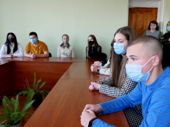 Відзначили лідерів учнівського самоврядування Володимира 