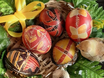 Учні Володимир-Волинської художньої школи стали переможцями конкурсу з писанкарства 