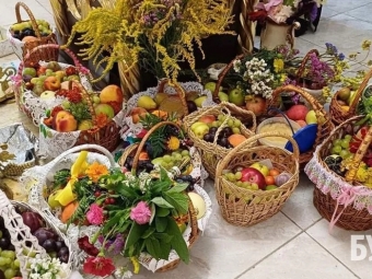Мешканці Іванич відзначили Спаса освяченням букетиків та фруктових кошиків - новини Володимир-Водинського Мешканці Іванич відзначили Спаса освяченням букетиків та фруктових кошиків