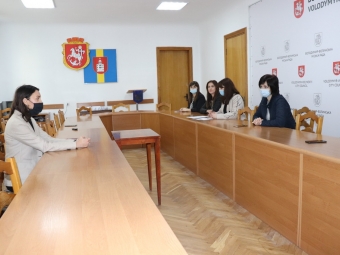 Депутатки Володимира-Волинського об’єднуються у міжфракційну групу «Рівні можливості» - новини Володимир-Водинського Депутатки Володимира-Волинського об’єднуються у міжфракційну групу «Рівні можливості»
