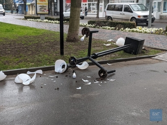 У Володимирі на водія, який збив вуличний світильник, склали 4 протоколи 
