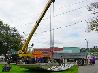 В історичній частині Володимира демонтовували ще один білборд - новини Володимир-Водинського В історичній частині Володимира демонтовували ще один білборд