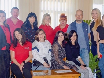 17 працівників птахофабрики Володимира стали донорами крові - новини Володимир-Водинського 17 працівників птахофабрики Володимира стали донорами крові