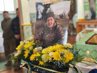 У Нововолинську попрощалися із загиблим захисником Артуром Мельничуком 