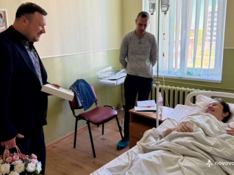 У Нововолинську новонародженим подарували перші вишиванки 