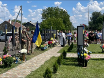 У Затурцях встановили сім нових стел загиблим військовим 