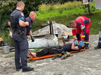 У Затурцівській громаді рятувальники витягнули людину з колодязя 