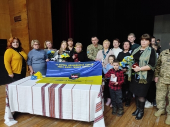 Рідним загиблих військових з Нововолинської та Литовезької громад вручили відзнаки 