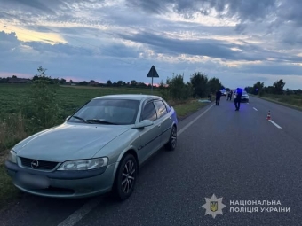У Литовежі жінка вистрибнула з авто на ходу – загинула на місці 