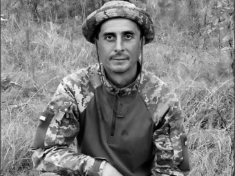 Мешканці Нововолинська попрощаються із загиблим Героєм Валерієм Яльницьким 