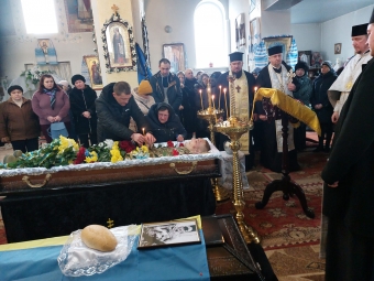 В Устилузі в останню дорогу провели загиблого військового Ігоря Савчука 