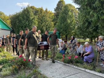 У Володимирській громаді провели в останню дорогу загиблого Героя Руслана Суса 