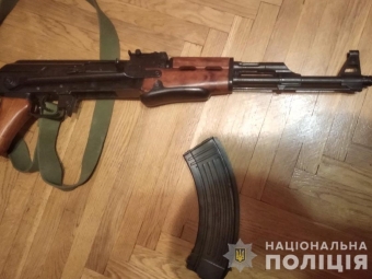 На Волині у затриманних злочинців поліцейські вилучили автомат, пістолет та набої 