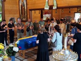 У Володимирі попрощалися з померлим захисником Едуардом Масленніковим 