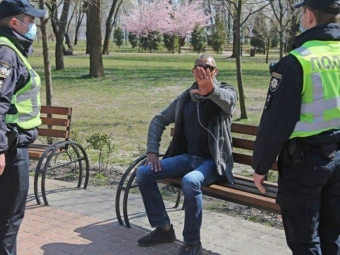 У Нововолинську чоловік облаяв патрульних — суд оштрафував його на 51 гривню 