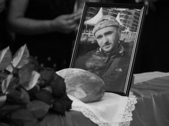 Володимирська громада провела в останню дорогу загиблого воїна Дмитра Матіюка 