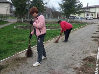 В Устилузі провели акцію та прибрали місто до свята 