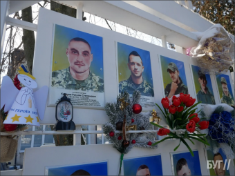У Володимирі вшанували Героїв Небесної Сотні та полеглих Захисників: відбулася акція «Ангели пам’яті» та панахида 