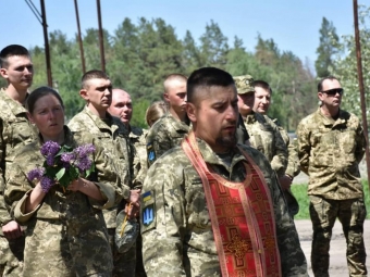 На Луганщині військові 14 бригади відкрили каплицю на честь Матері Божої 