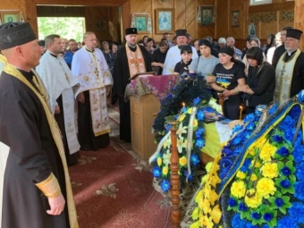 На Володимирщині попрощались із загиблим військовим Максимом Карамальським 