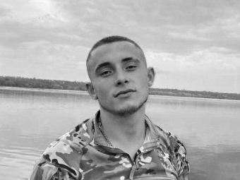 У Зимнівській громаді попрощаються із загиблим військовим Валентином Литвинчуком 