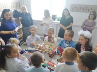 У Володимирі діти передали смаколики для мешканців відділення стаціонарного догляду 