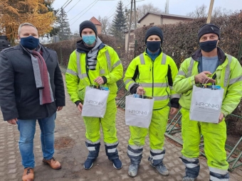 У Польщі троє будівельників з України врятували дитину від смерті 