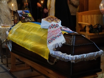 У Володимирі провели в останню дорогу загиблого Героя Валерія Осіпова 