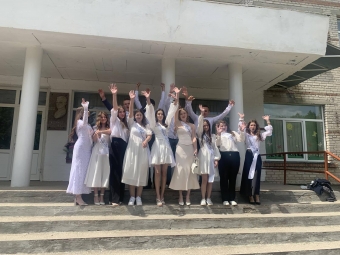 У Затурцівському ліцеї пролунав Останній дзвоник - новини Володимир-Водинського У Затурцівському ліцеї пролунав Останній дзвоник