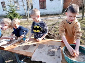 У Локачах відбулися майстеркласи з тимчасово переселеними дітками 