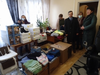 У Центр надання соцпослуг привезли подарунки для дітей 