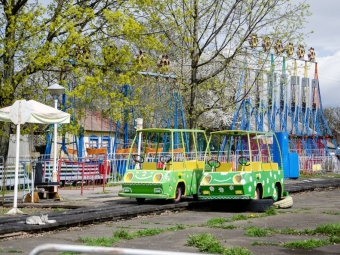 У Нововолинську відновили роботу атракціони 