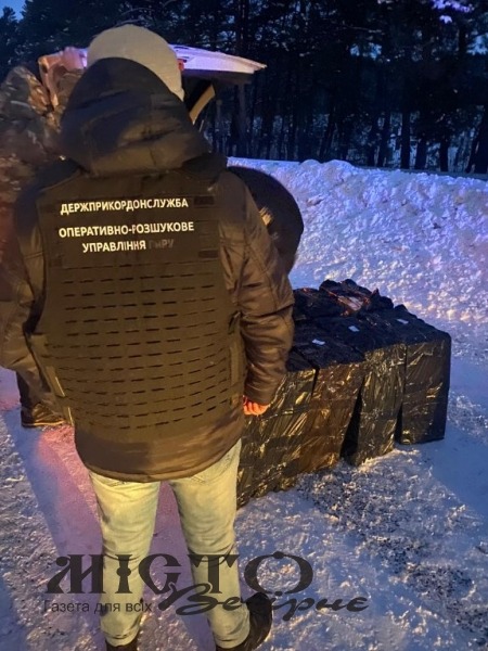 Волинянин намагався перевезти 10 ящиків контрабандних сигарет до країн ЄС 