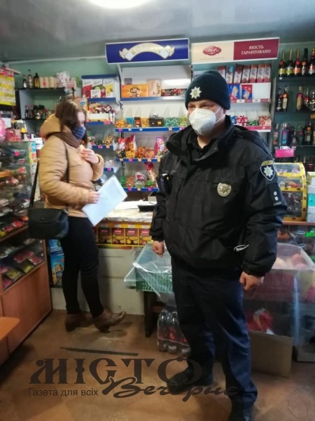 Поліція Володимира перевіряє, як в магазинах дотримуються карантинних обмежень 