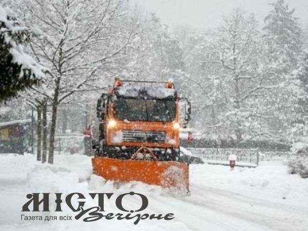 На Володимирщині продовжують чистити дороги від снігу 