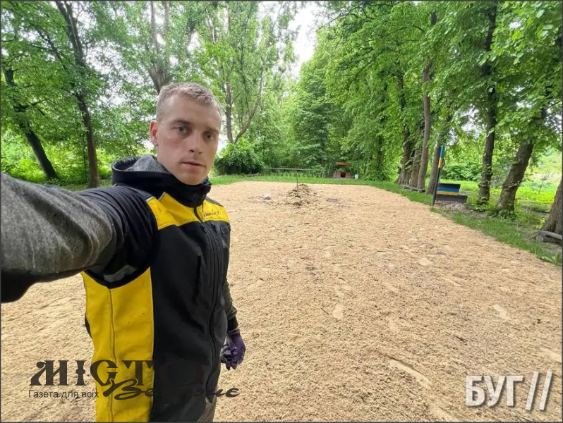 В зоні відпочинку поблизу Іванич оновили волейбольний майданчик 