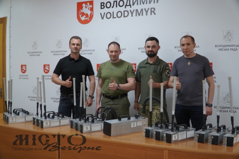 Володимирська громада передала 100 бригаді засоби радіоелектронної боротьби 