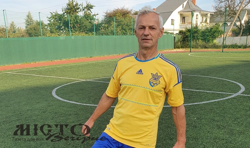 Справжній чоловік, який за своє життя не зрадив професії, футболу і дружині 