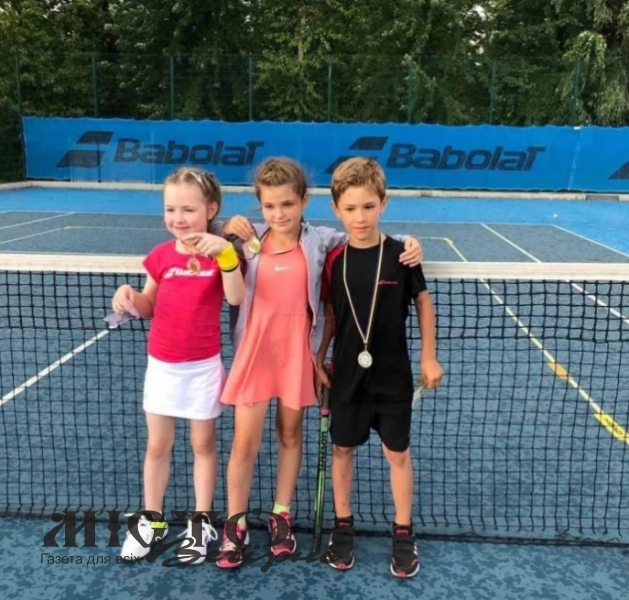 Юна тенісистка з Нововолинська перемогла на турнірі в Києві 