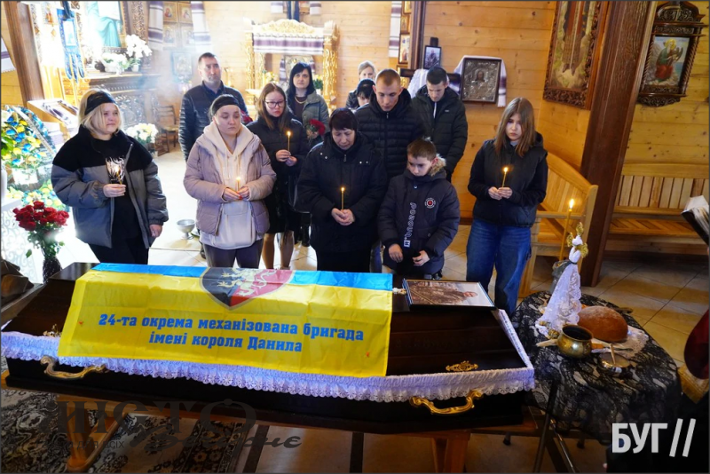 У Володимирі попрощалися із загиблим Героєм Анатолієм Єрмаковим 