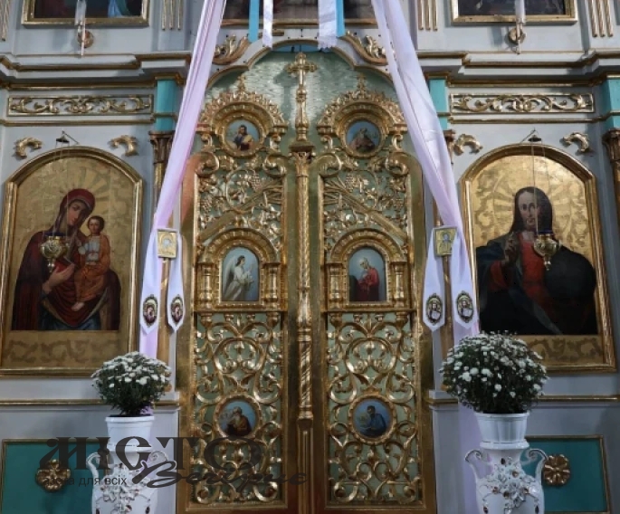 У сільську церкву на Волині повернули дві відреставровані старовинні ікони 
