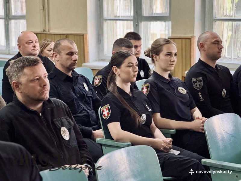 У Нововолинську привітали працівників карного розшуку 