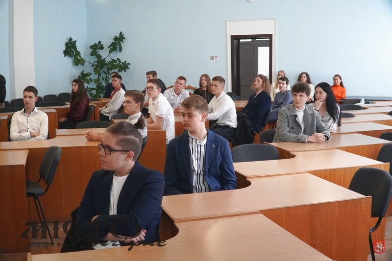 Кращі школярі Володимирської громади отримуватимуть стипендію міського голови 