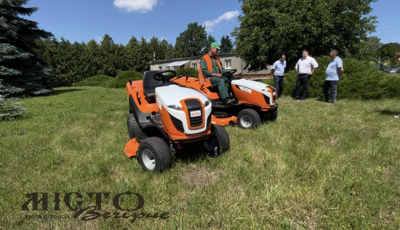 Автопарк Нововолинських комунальників поповнився новою технікою 
