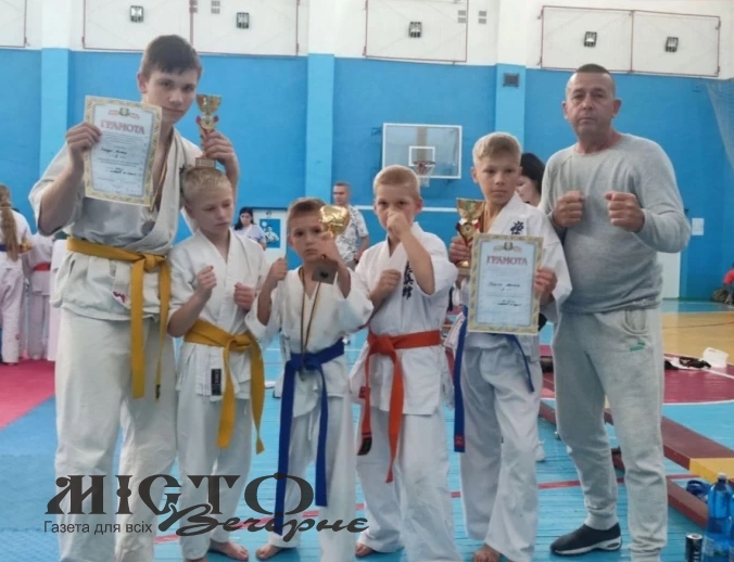 Спортсмени з Нововолинська здобули медалі на турнірі з карате 