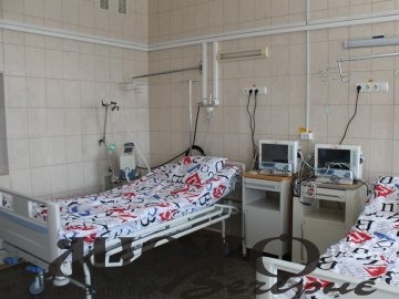 Волинські священники передали продукти харчування для хворих на Covid-19 