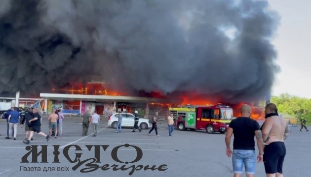 Трагедія у ТРЦ “Амстор” показала, що нехтувати повітряною тривогою — це злочин  