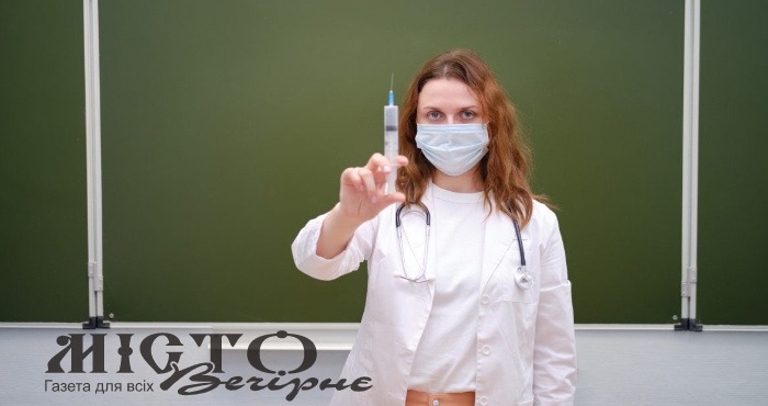 Чи допускатимуть до роботи невакцинованих вчителів на Волині 