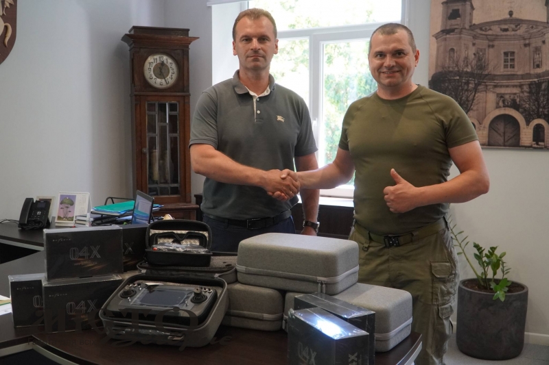 З Володимира передали необхідне обладнання для військових 100 бригади 