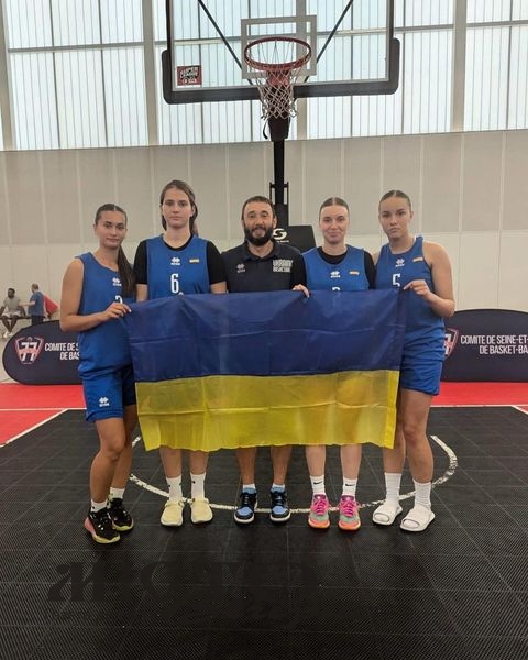 Баскетболістка з Нововолинська зіграє на міжнародному турнірі у Парижі 
